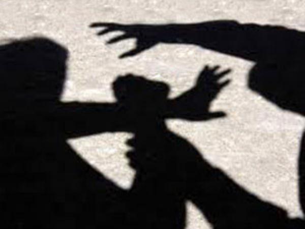 खेल के दौरान बच्चों को लगी प्यास