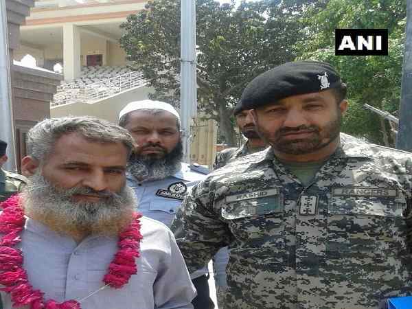 Pakistani civil prisoner Syed Sajid Ali Bukhari repatriated to Pak through Attari-Wagha border Pakistani civil prisoner Syed Sajid Ali Bukhari repatriated to Pak through Attari-Wagha border