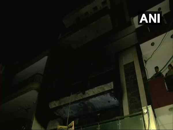 Delhi: Two children died in fire at three-storey building in Adarsh Nagar Delhi: Two children died in fire at three-storey building in Adarsh Nagar