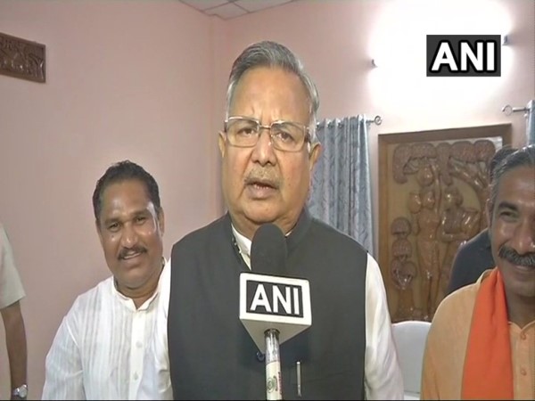 छत्तीसगढ़ के मुख्यमंत्री रमन सिंह ने साधा कांग्रेस पर निशाना