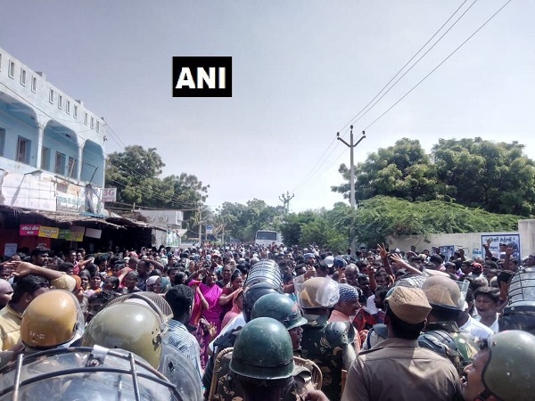 tamilnadu protest in Tuticcorin demanding closure of Sterlte Copper factory, one dead tamilnadu protest in Tuticcorin demanding closure of Sterlte Copper factory, one dead