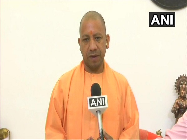 मुख्यमंत्री योगी आदित्यनाथ ने दी पीएम मोदी को बधाई