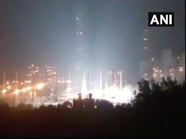 मेन ग्रिड की लाइन में शार्ट सर्किट होने से आग लगी