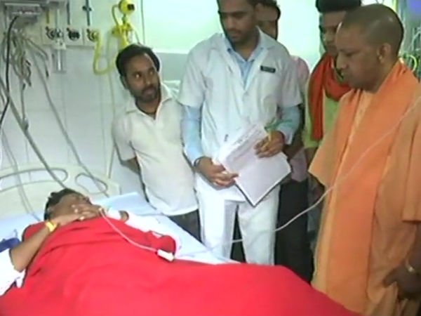 मृतकों के परिजनों और घायलों को मुआवजा