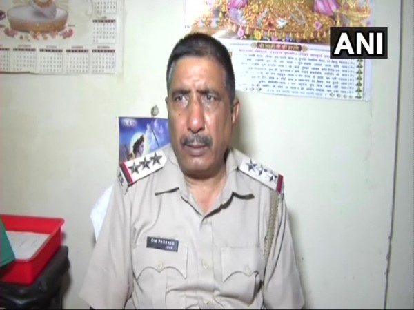 आरोपी मैनेजर को लिया हिरासत में