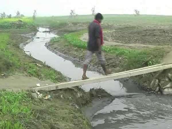 Dirty Ganga in Farrukhabad waiting to be cleaned Dirty Ganga in Farrukhabad waiting to be cleaned