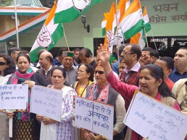 प्रदेश में छात्राएं सुरक्षित नहीं