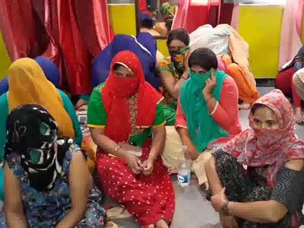 Customer killed a flesh trade runner woman in Meerut Customer killed a flesh trade runner woman in Meerut