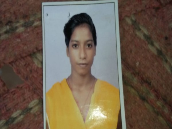 agra goons kidnapped a girl from her house at midnight agra goons kidnapped a girl from her house at midnight