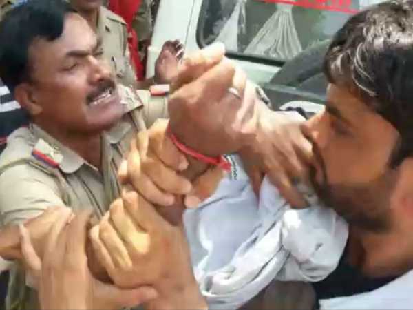 Two people died due to hitation line in mathura Two people died due to hitation line in mathura