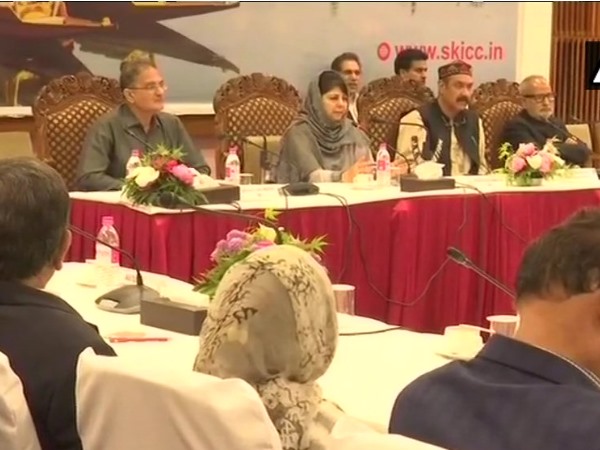 महबूबा मुफ्ती महबूबा मुफ्ती