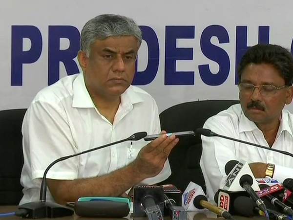 Congress releases Janardhan Reddy audio clip alleges offering money to MLA Congress releases Janardhan Reddy audio clip alleges offering money to MLA