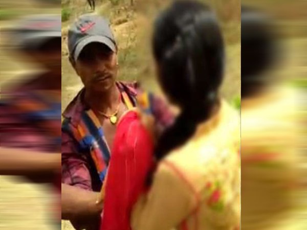 पहला वीडियो