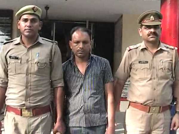 teacher arrested for physical harassment with schoolgirl in Muzaffarnagar teacher arrested for physical harassment with schoolgirl in Muzaffarnagar