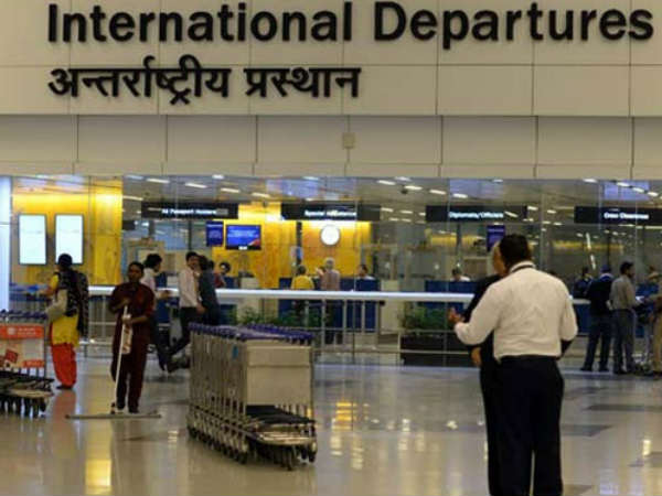 nri-woman-husband-passport-india.jpg nri-woman-husband-passport-india.jpg
