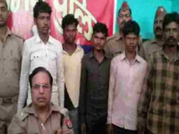 कबाड़ बीनने का काम करते थे आरोपी