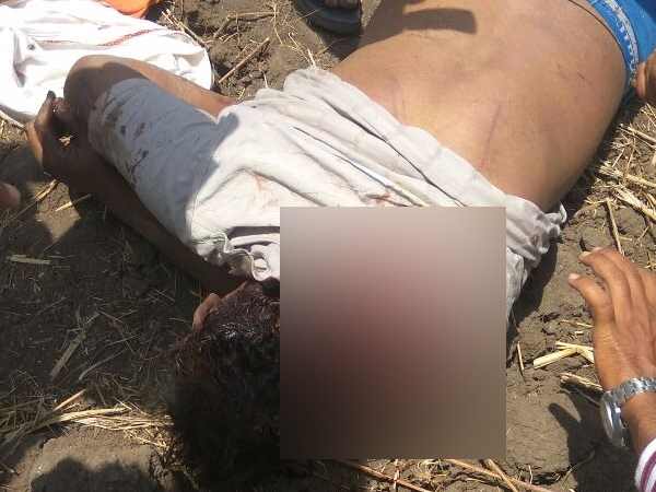 One policeman killed when attacked by liquor mafia in Maharashtra One policeman killed when attacked by liquor mafia in Maharashtra