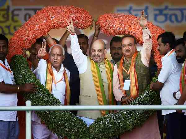 कांग्रेस के 4 विधायक अभी भी लापता