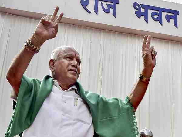 विश्वास मत परिक्षण की लाइव स्ट्रीमिंग हो- SC