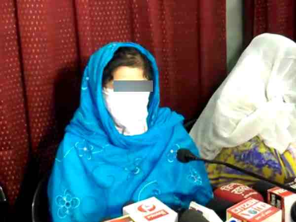 हाईकोर्ट के वकील भाजपा नेता पर आरोप