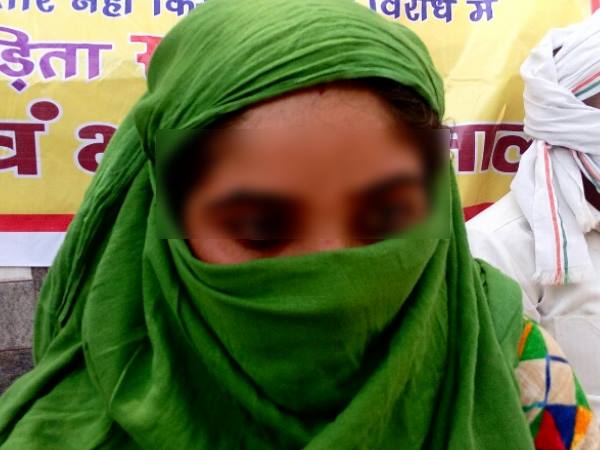 विधायक रौशनलाल वर्मा पर अपहरण और बेटे पर है रेप का आरोप