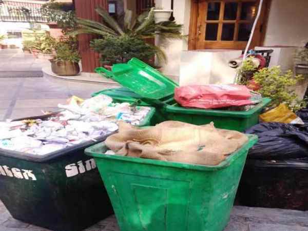 Strike of sweepers in Himachal Pradesh Strike of sweepers in Himachal Pradesh
