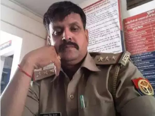 sultanpur DGP taken action against sultanpur swat incharge of up police sultanpur DGP taken action against sultanpur swat incharge of up police