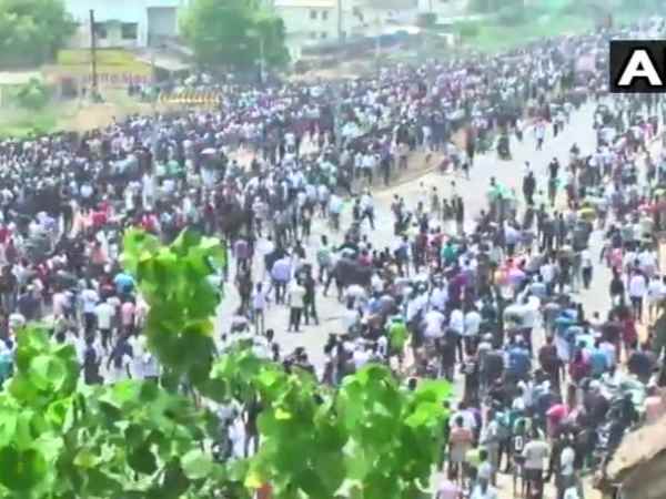TamilNadu protest in Tuticorin demanding ban on Sterlite Industries several killed TamilNadu protest in Tuticorin demanding ban on Sterlite Industries several killed