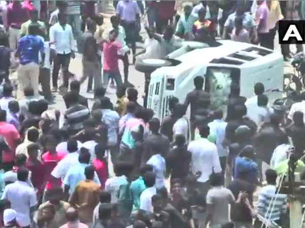 TamilNadu protest in Tuticorin demanding ban on Sterlite Industries several killed TamilNadu protest in Tuticorin demanding ban on Sterlite Industries several killed