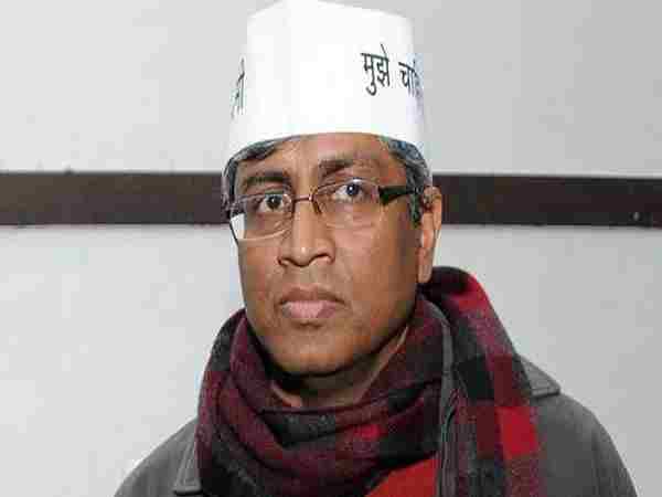 delhi court orders fir against AAP ashutosh for derogatory remarks against mahatma gandhi delhi court orders fir against AAP ashutosh for derogatory remarks against mahatma gandhi