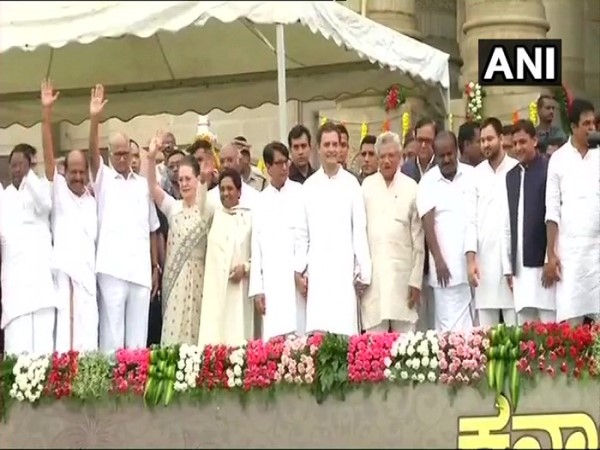क्या बीजेपी 2019 में संयुक्त विपक्ष के साथ चुनाव लड़ने को तैयार है?