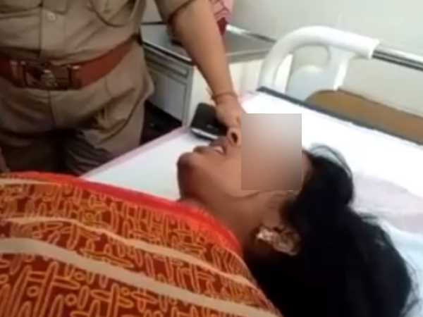 A woman tried to self immolate herself in SP office in Unnao A woman tried to self immolate herself in SP office in Unnao