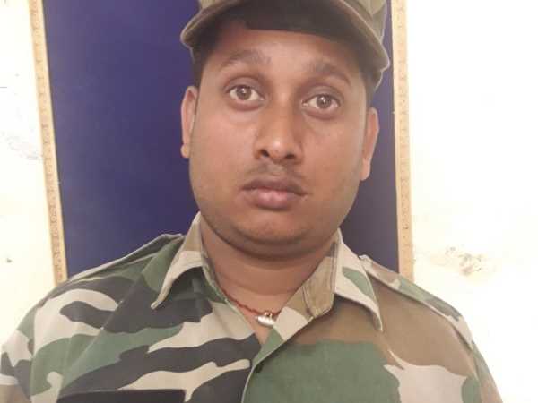 Arrested cheating on the name of job in the army Arrested cheating on the name of job in the army