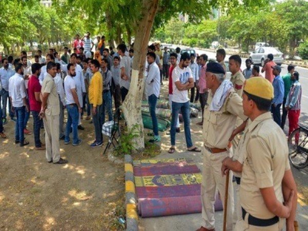 नमाज के वक्त भारत भारत माता की जय क्यों- फारुक