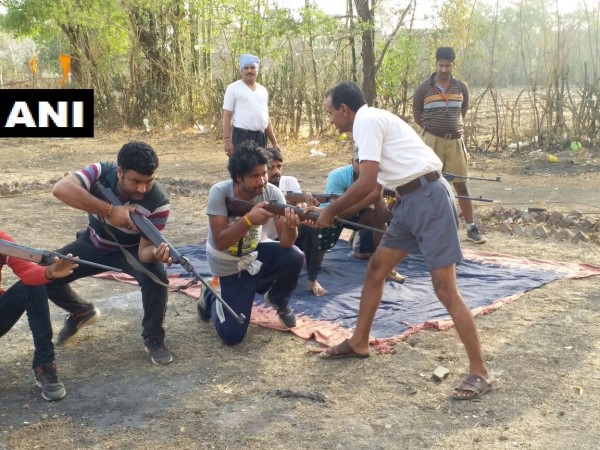 Madhya Pradesh Rajgarh Arms training camp was organized by Bajrang Dal Madhya Pradesh Rajgarh Arms training camp was organized by Bajrang Dal