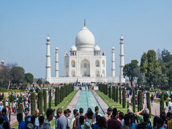 सुरेंद्र सिंह पहले भी रहे हैं खबरों में