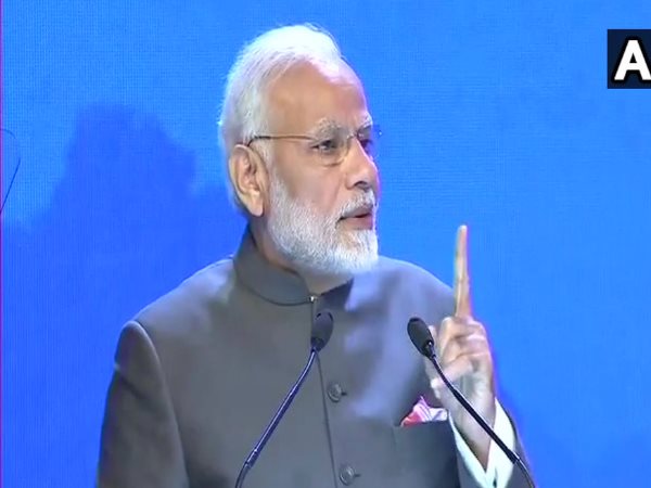भारत-चीन मिलकर करेंगे विश्व के भविष्य का निर्माण- पीएम मोदी भारत-चीन मिलकर करेंगे विश्व के भविष्य का निर्माण- पीएम मोदी