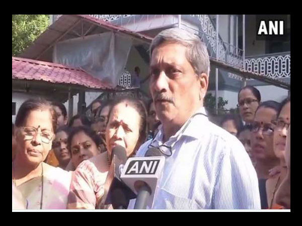 WATCH: Chief Minister Manohar Parrikar arrives in Panaji (Goa). He was undergoing treatment for last 2 and half months in the US. WATCH: Chief Minister Manohar Parrikar arrives in Panaji (Goa). He was undergoing treatment for last 2 and half months in the US.