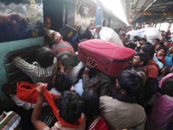 पहले जागरुकता अभियान चलाएगा रेलवे