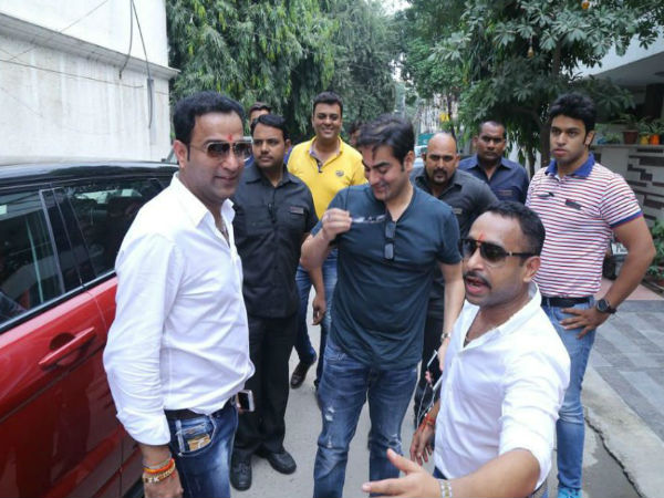 अंडरवर्ल्ड डॉन दाऊद से जुड़े हैं तार
