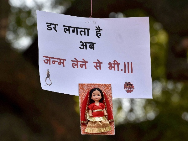 महिलाओं की सुरक्षा के लिए नहीं उठे ठोस कदम