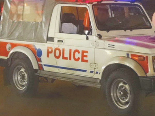 पुलिस ने तीनों को किया गिरफ्तार