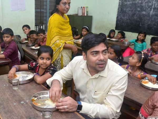 IAS IAS