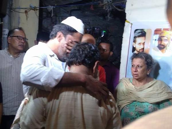 गोरखपुर के डॉ. कफील अहमद हुए शामिल