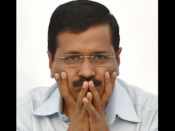 केजरीवाल को भी नहीं दिया न्योता