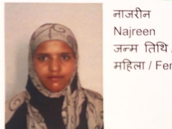पिता लगाते हैं फेरी