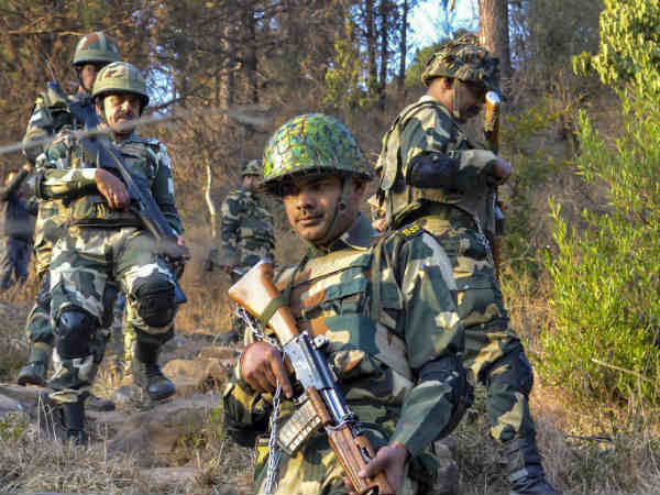 40 मिनट तक हुई कमांडर लेवल की मीटिंग