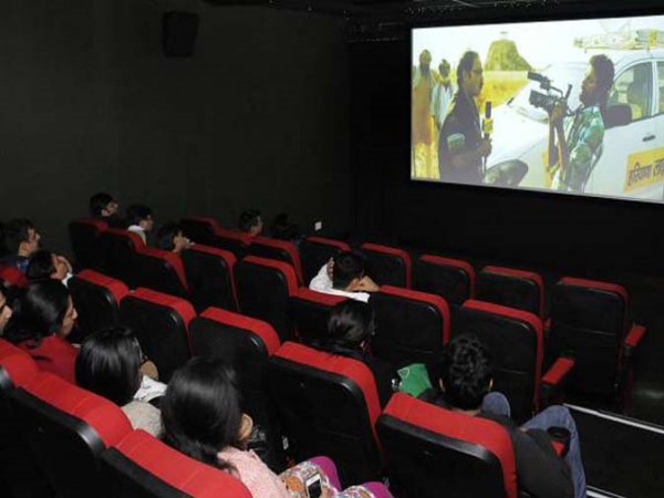 मल्टीप्लेक्स मालिकों की एसोसिएशन ने हस्तक्षेप करने से किया इनकार