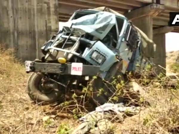 Five persons including two CRPF personnel killed in road accident Udaipur Rajasthan Five persons including two CRPF personnel killed in road accident Udaipur Rajasthan