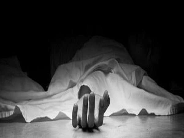 दुर्गंध आने के बाद पुलिस से इसकी शिकायत की गई